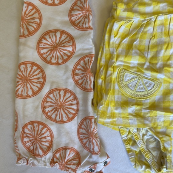 7 Carter’s Romper - Picture 3 of 4